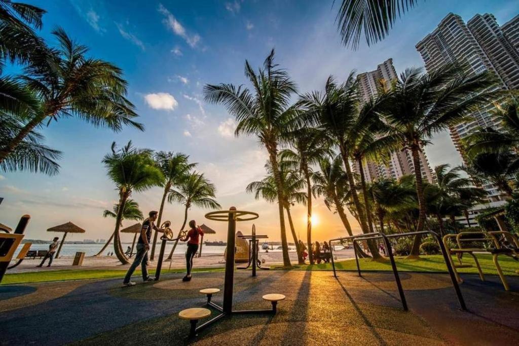 Apartment 金海湾@danga Bay温馨舒适海景套房三房三厕6-12人适合家庭入住 Johor Bahru